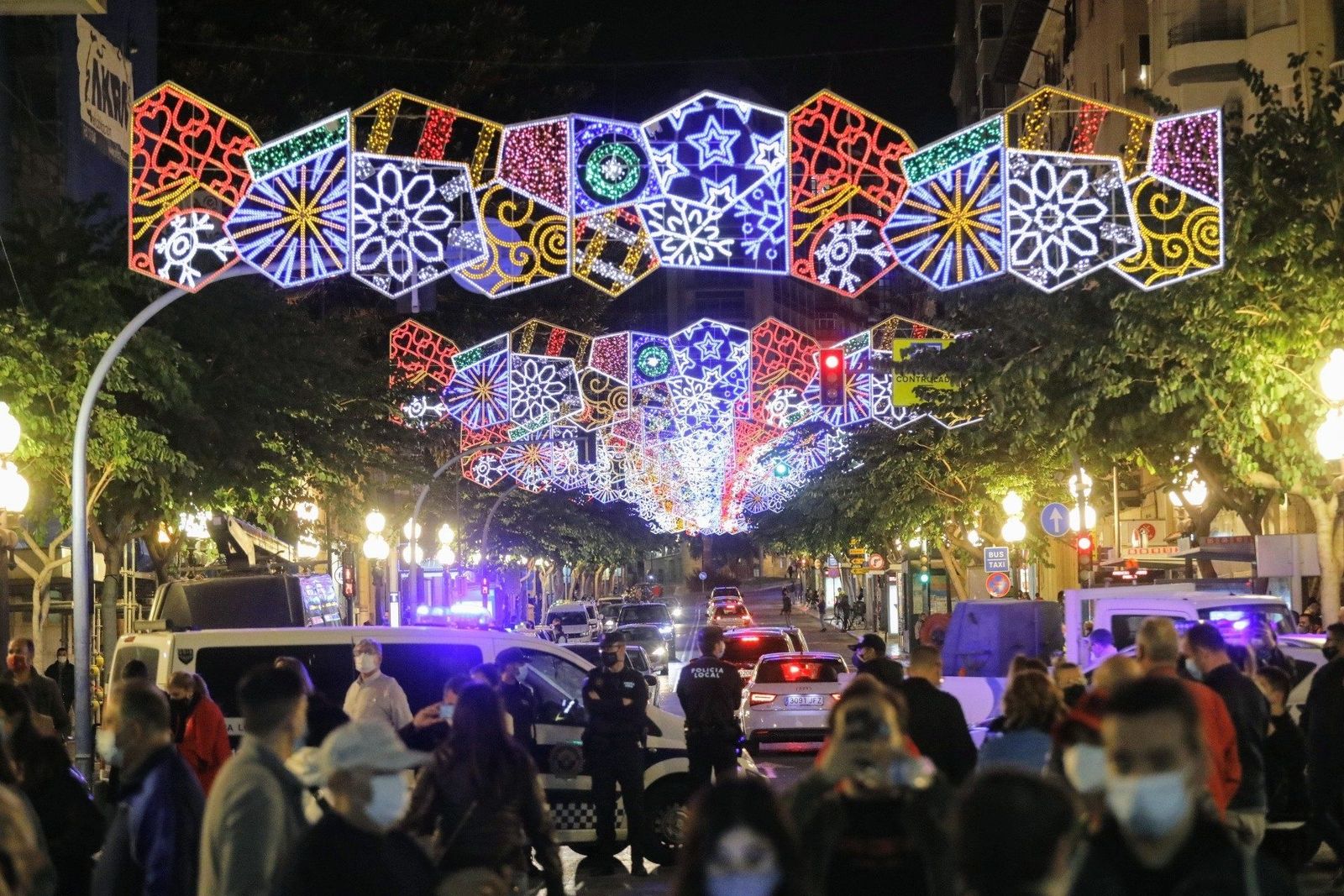 La calle opina: ¿gusta el plan propuesto para la Navidad del coronavirus?