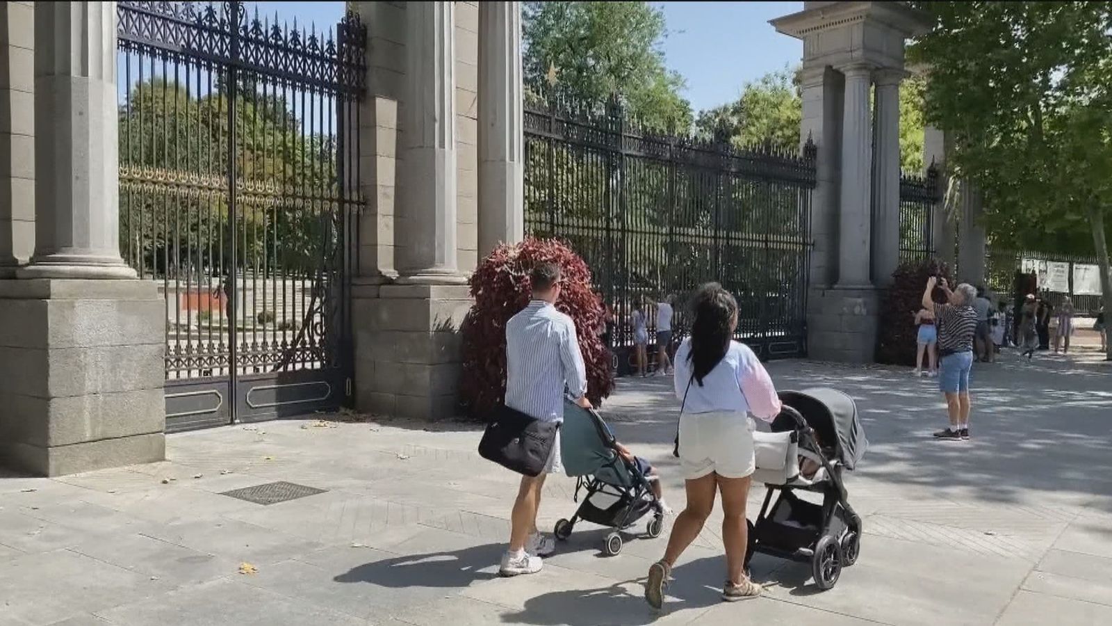 El Retiro cerrado por el calor