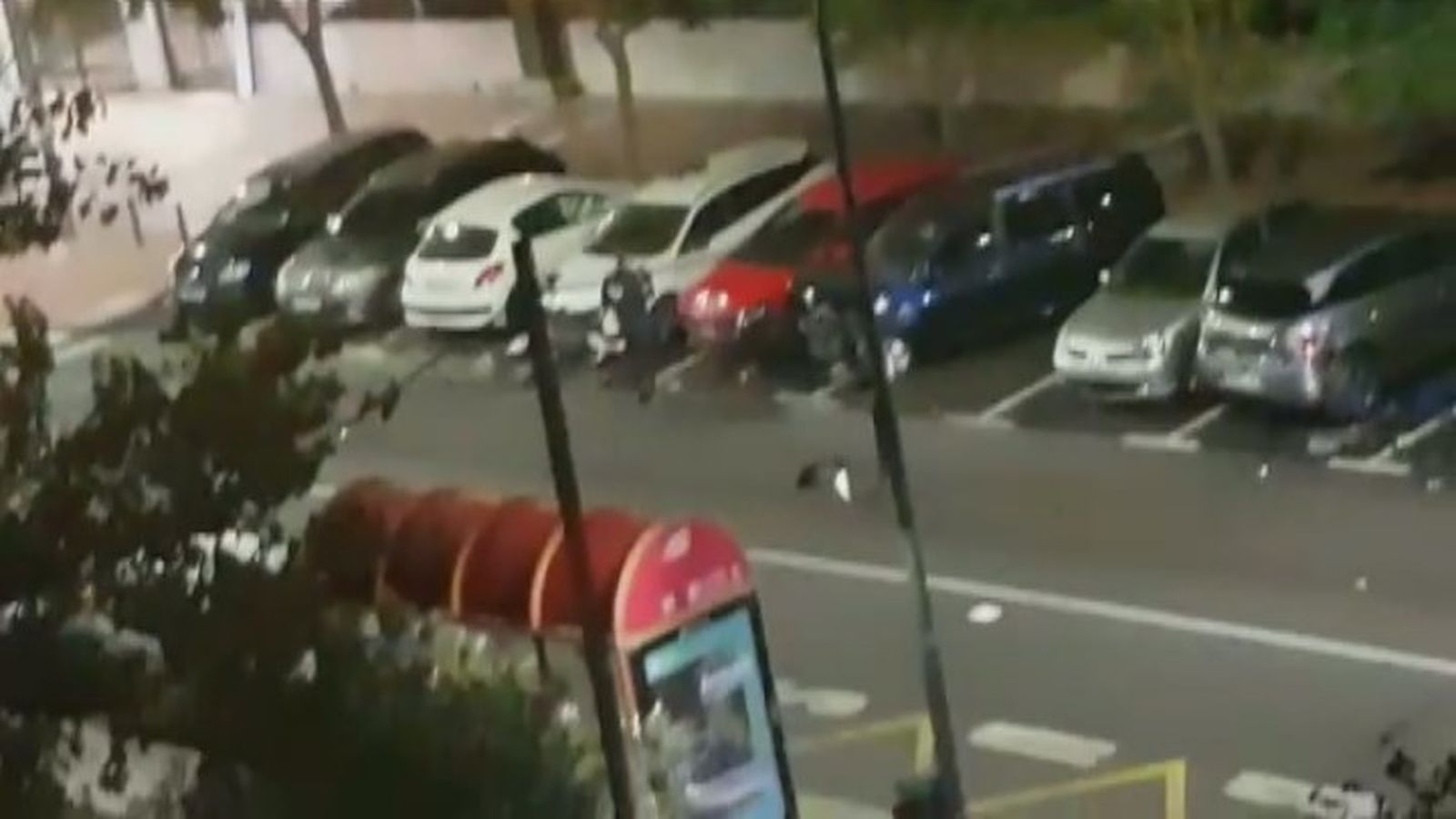 Coches destrozados en Móstoles tras ser arrollados por un conductor ebrio