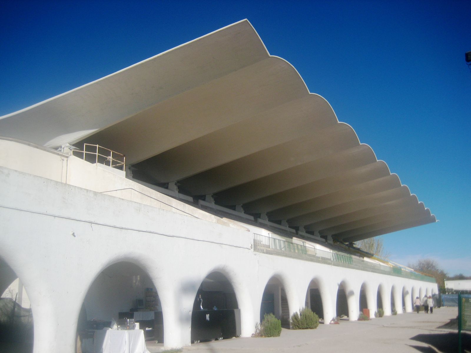 Cubierta del Hipódromo de la Zarzuela