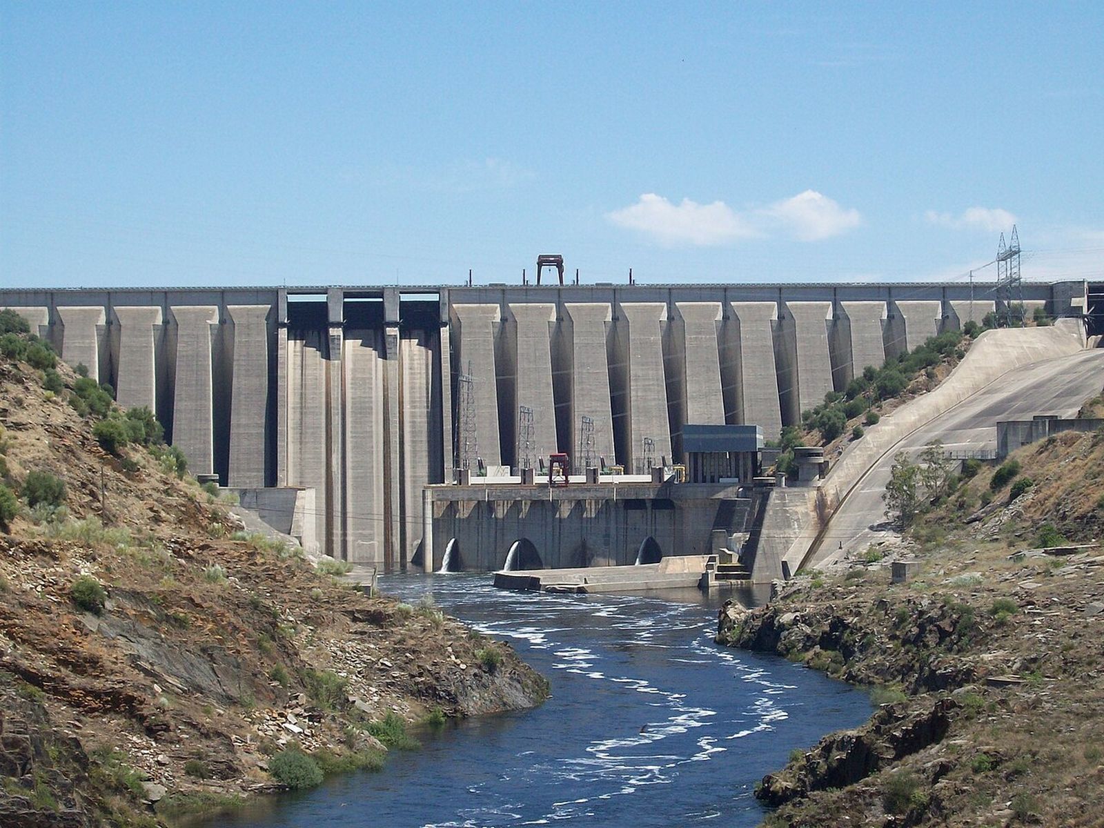 Presa del Embalse de Alcántara, en Cáceres