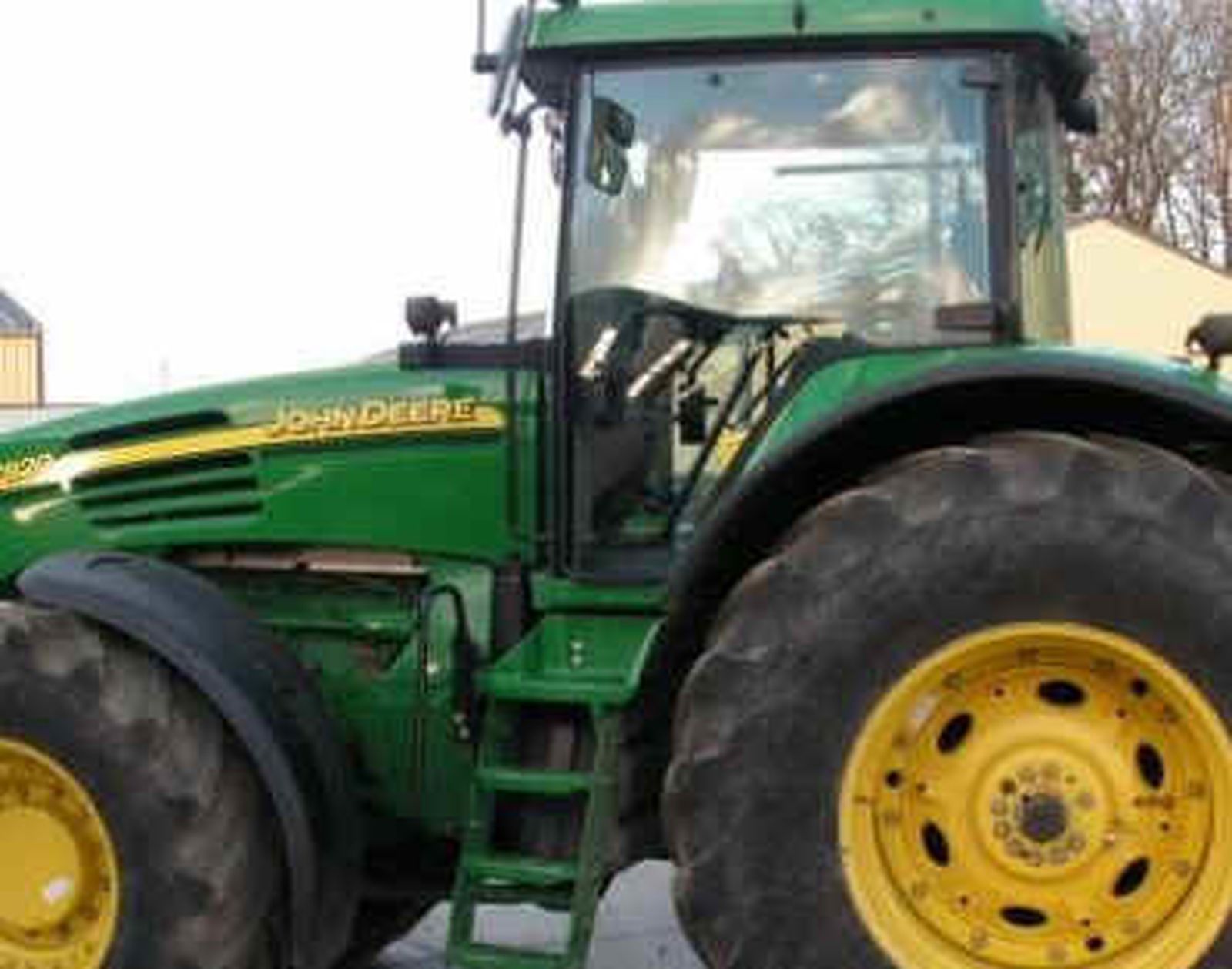 Muere un hombre de 79 años al volcar su tractor en un pueblo de Madrid