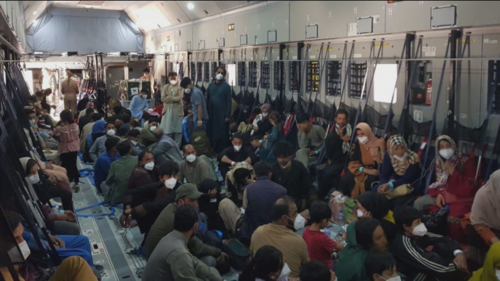 289 refugiados afganos ya han sido trasladados a centros de acogida de 9 Comunidades
