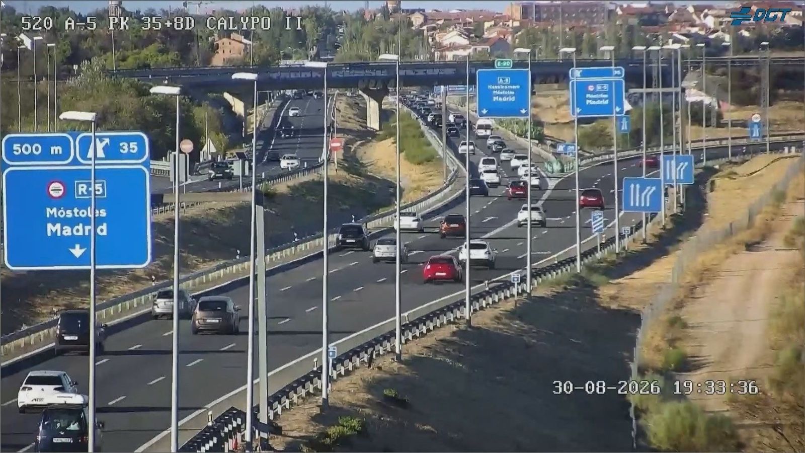 Dificultades en los accesos a Madrid en el tercer día de retorno en el que se prevén 1,2 millones de desplazamientos