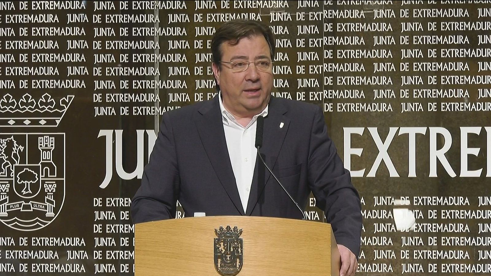 Fernández Vara apela a la unidad de acción para la modernización de la red ferroviaria