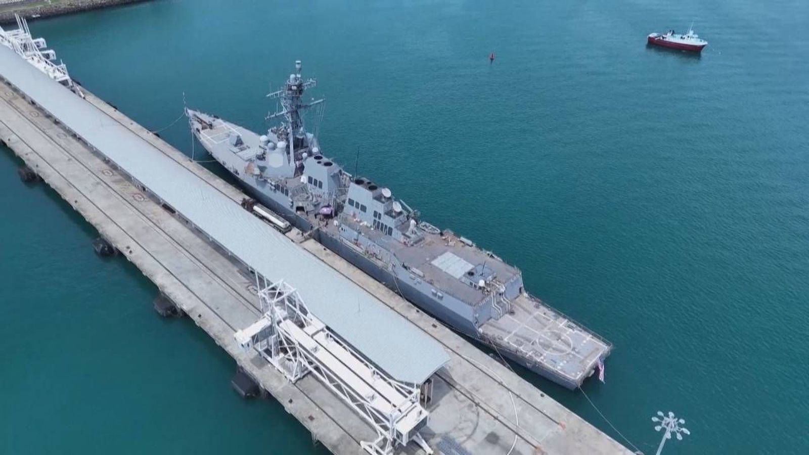 EEUU denuncia que varios cazas de Venezuela sobrevolaron uno de sus destructores en el Caribe