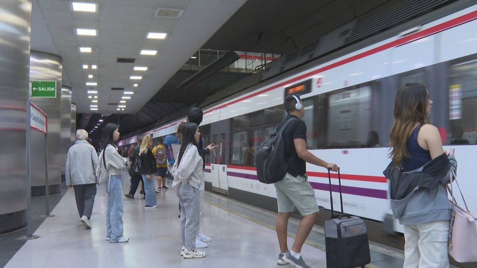 Mañana de caos ferroviario en Cercanías: robo de cable en el corredor del Henares y avería de un tren en Cercedilla