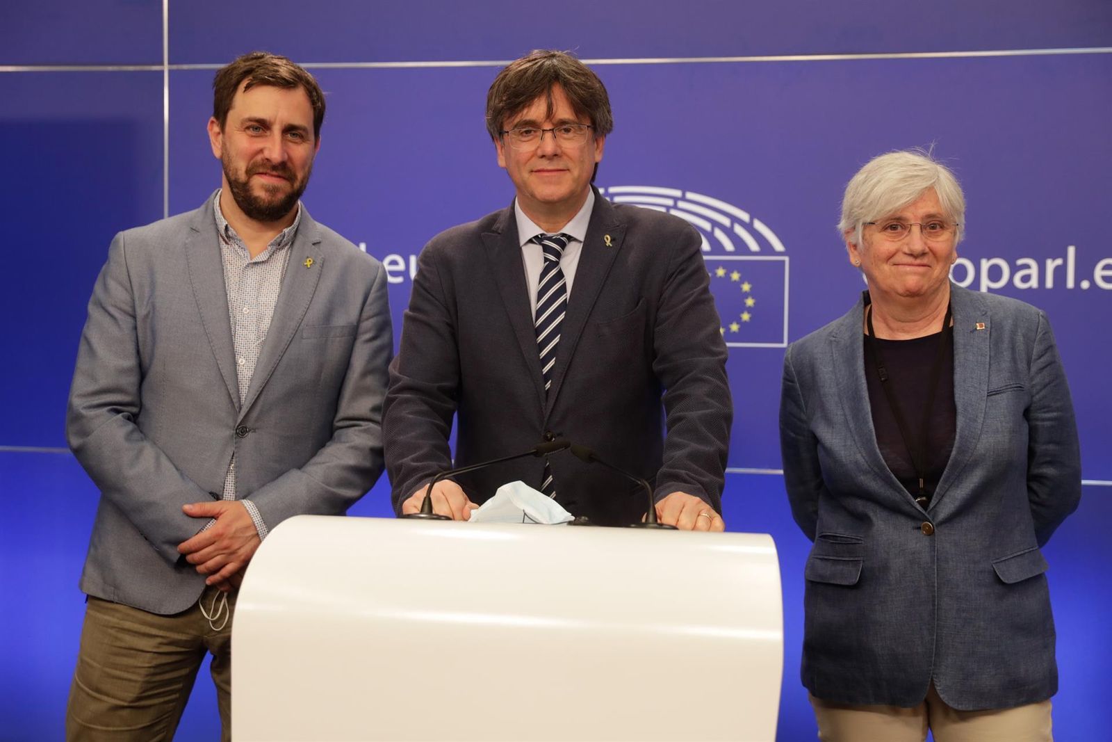 Carles Puigdemonto y los exconsellers Toni Comín y Clara Ponsatí