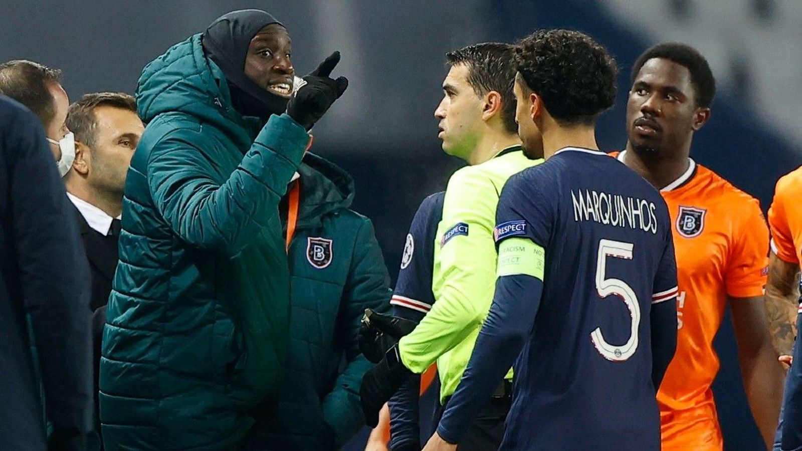La UEFA investiga el incidente racista en el PSG-Basaksehir