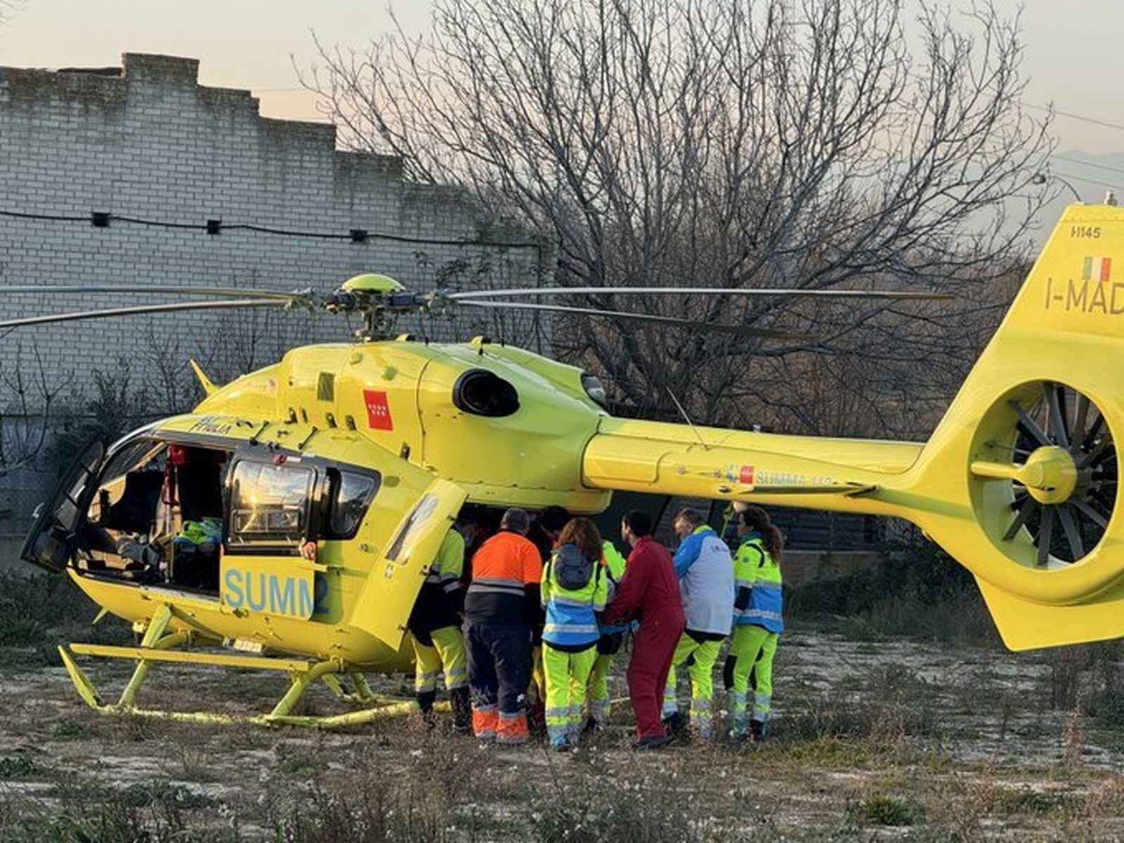 Traslado de herido por parte de SUMMA 112