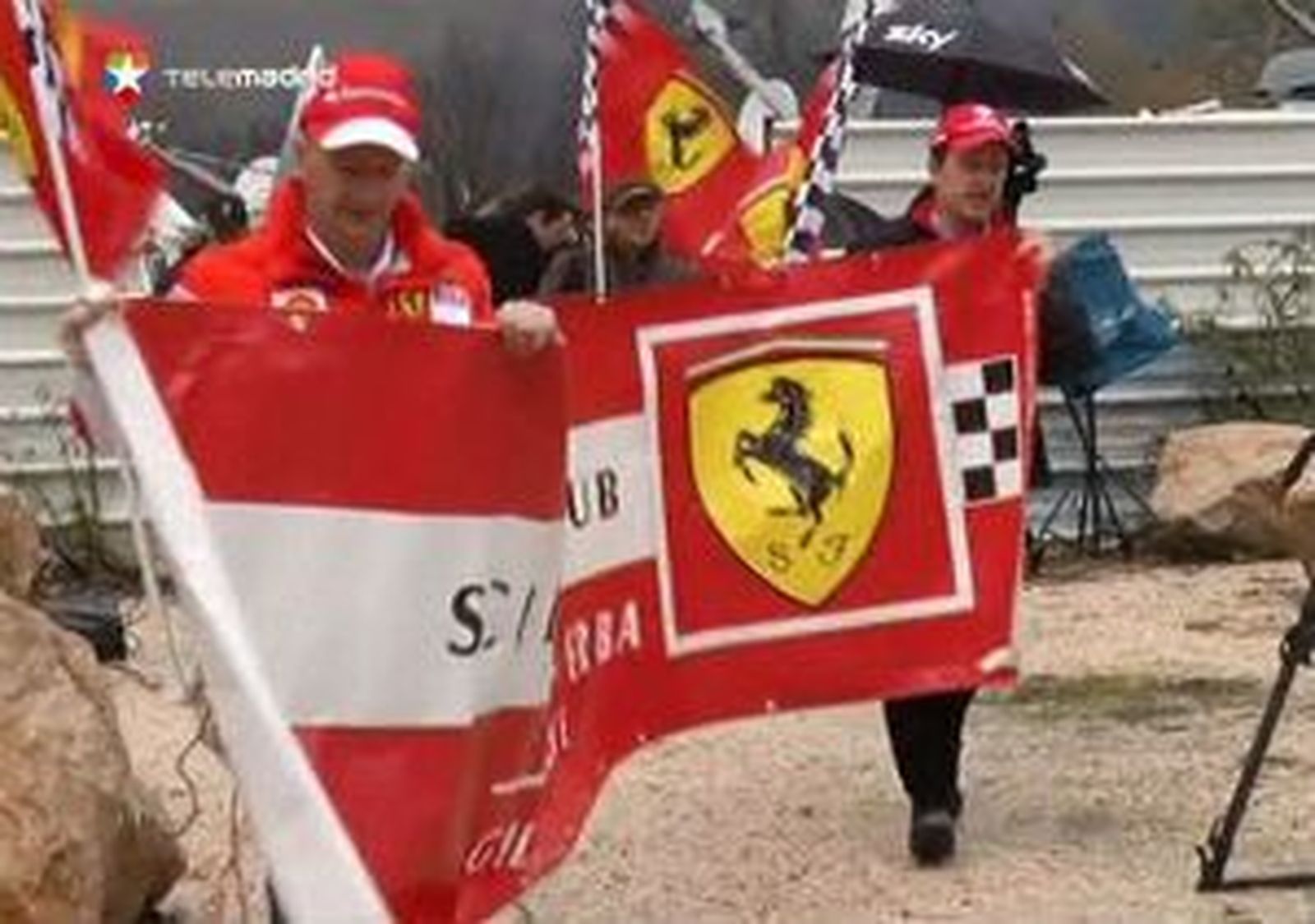 Familiares, amigos y seguidores acompañan a Schumacher en su 45 cumpleaños