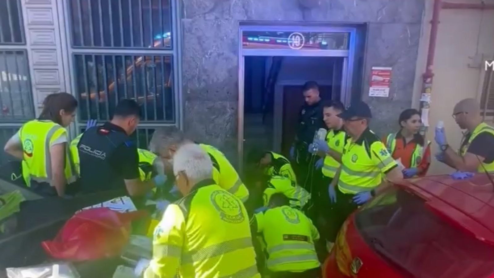 Buscan al autor del grave apuñalamiento  en Vallecas, que conocía a la víctima