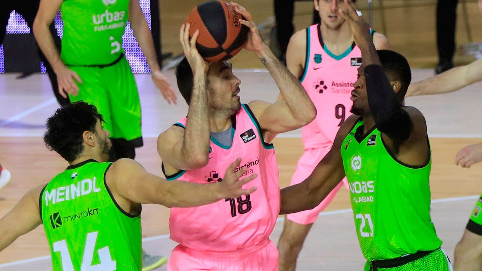 Oriola se hace fuerte en la zona del Urbas Fuenlabrada