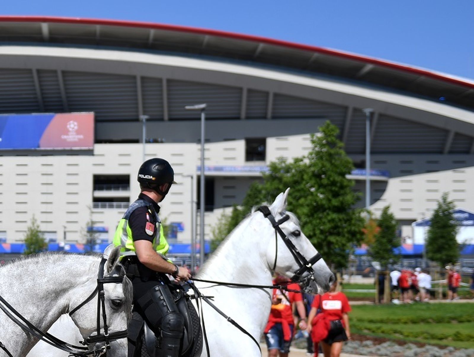 Policía en las inmediaciones del Wanda Metropolitano en una imagen de archivo