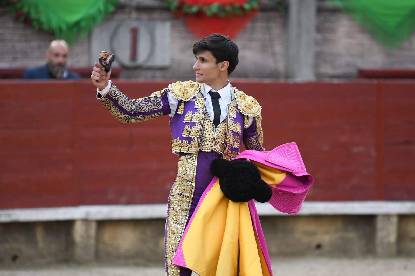 Oreja para un firme y templado Manuel Diosleguarde en Miraflores de la Sierra