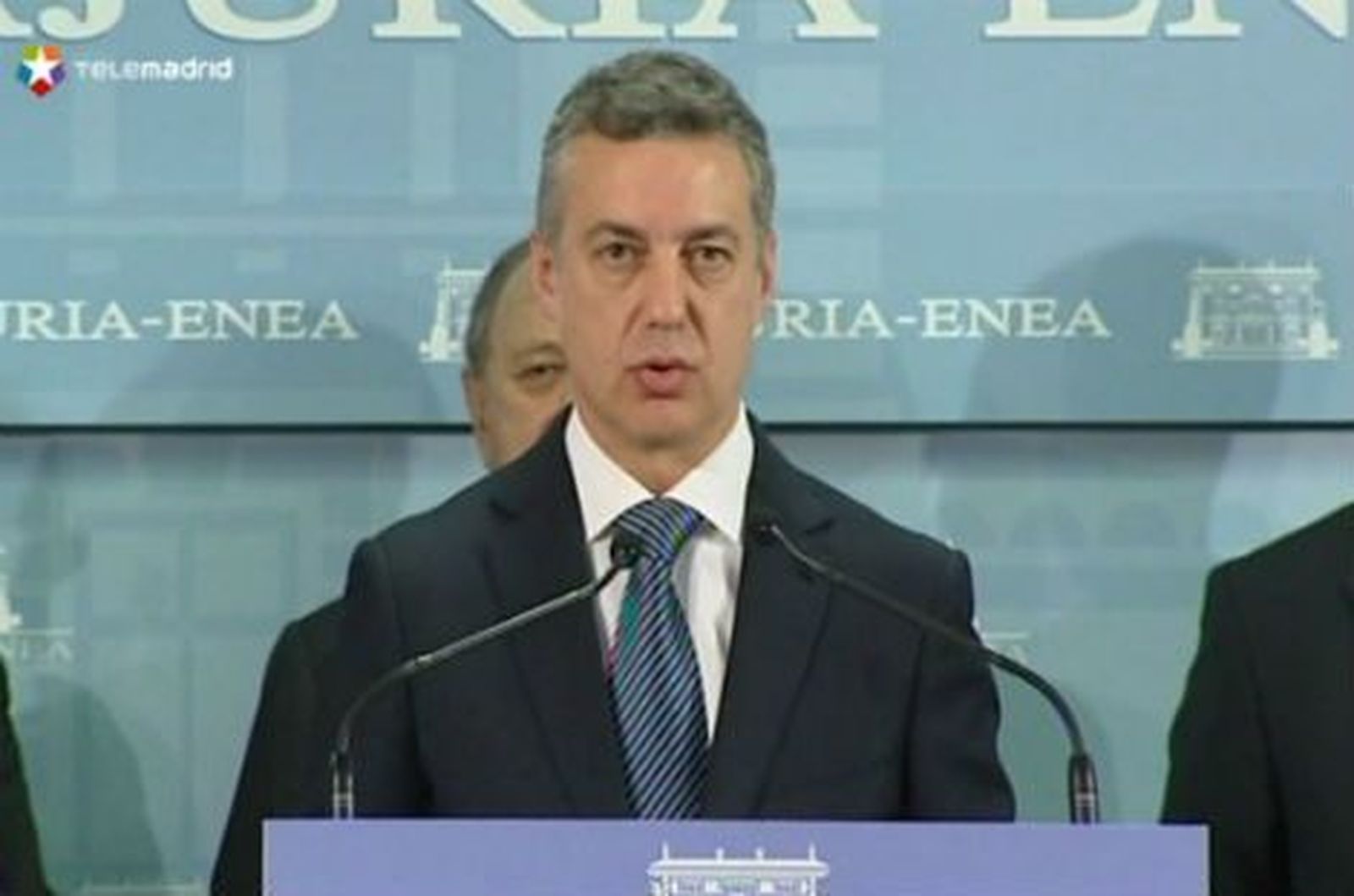El Gobierno vasco equipara a las víctimas de ETA con los asesinos