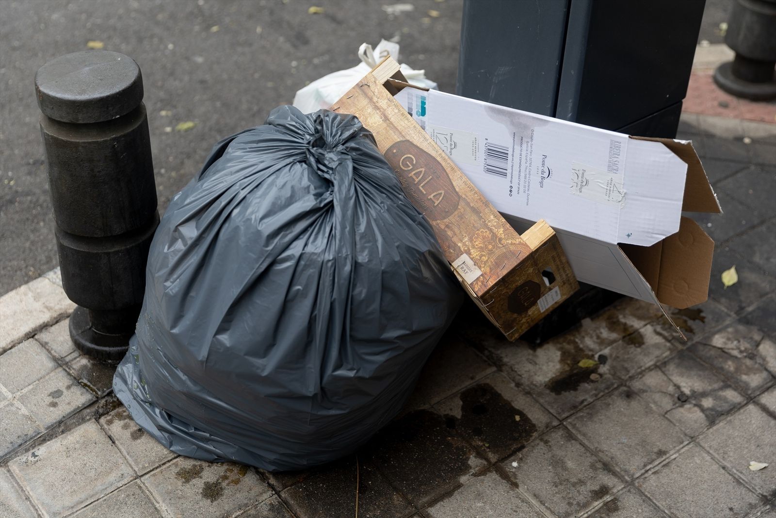 El Ayuntamiento de Madrid anuncia sanciones al incumplirse los servicios mínimos de la huelga de basuras