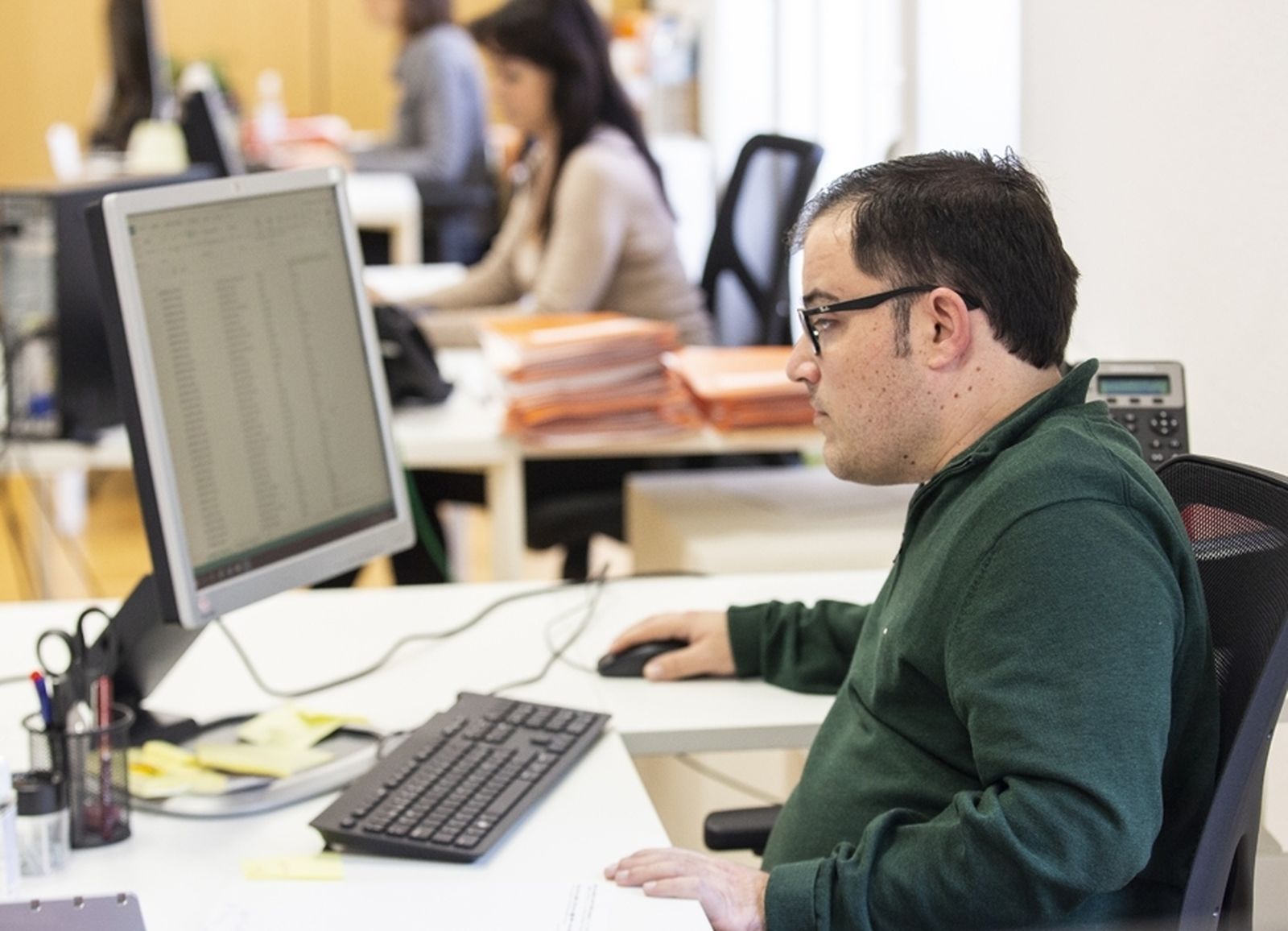 La Administración convoca 295 plazas para personas con discapacidad intelectual: 134 serán en Madrid