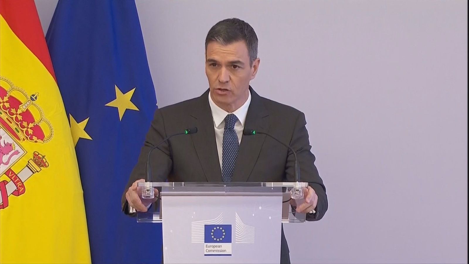 Sánchez, en el homenaje del 11M: "Debemos recordar para impedir que puedan quedar impunes los crímenes"