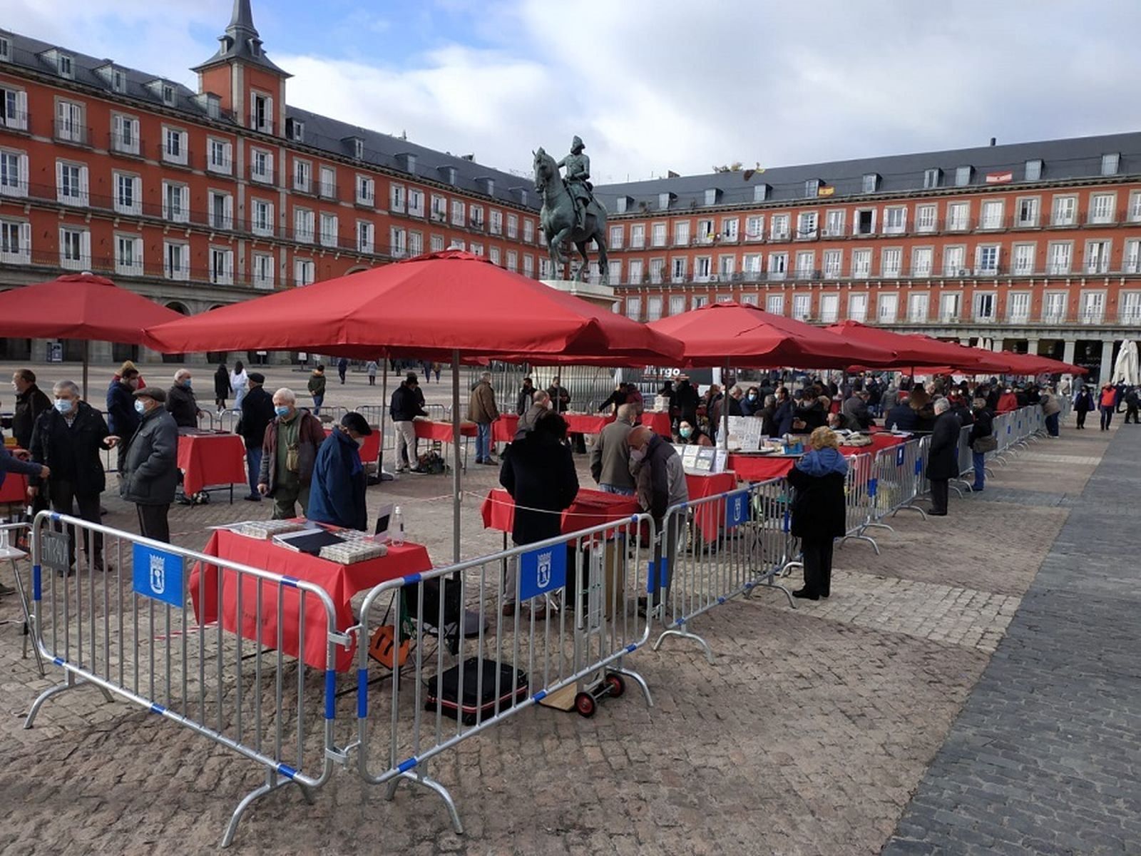 Mercado de Filatelia en la Plaza Mayor