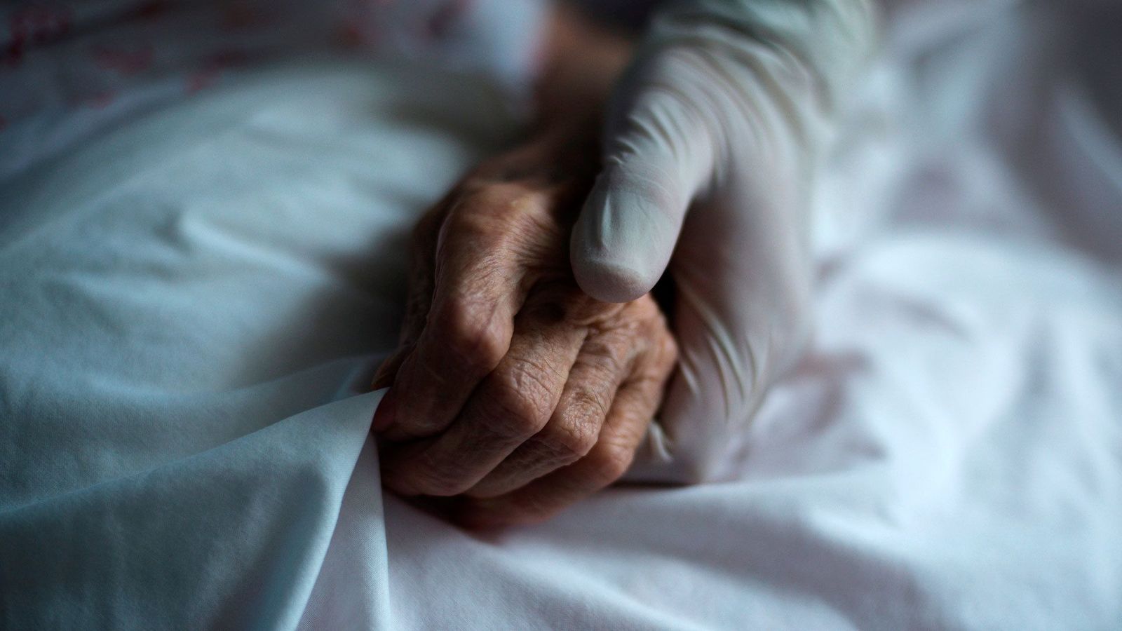 ¿Se podía haber evitado el drama de las residencias? "Nadie quería que tanta gente muriera"