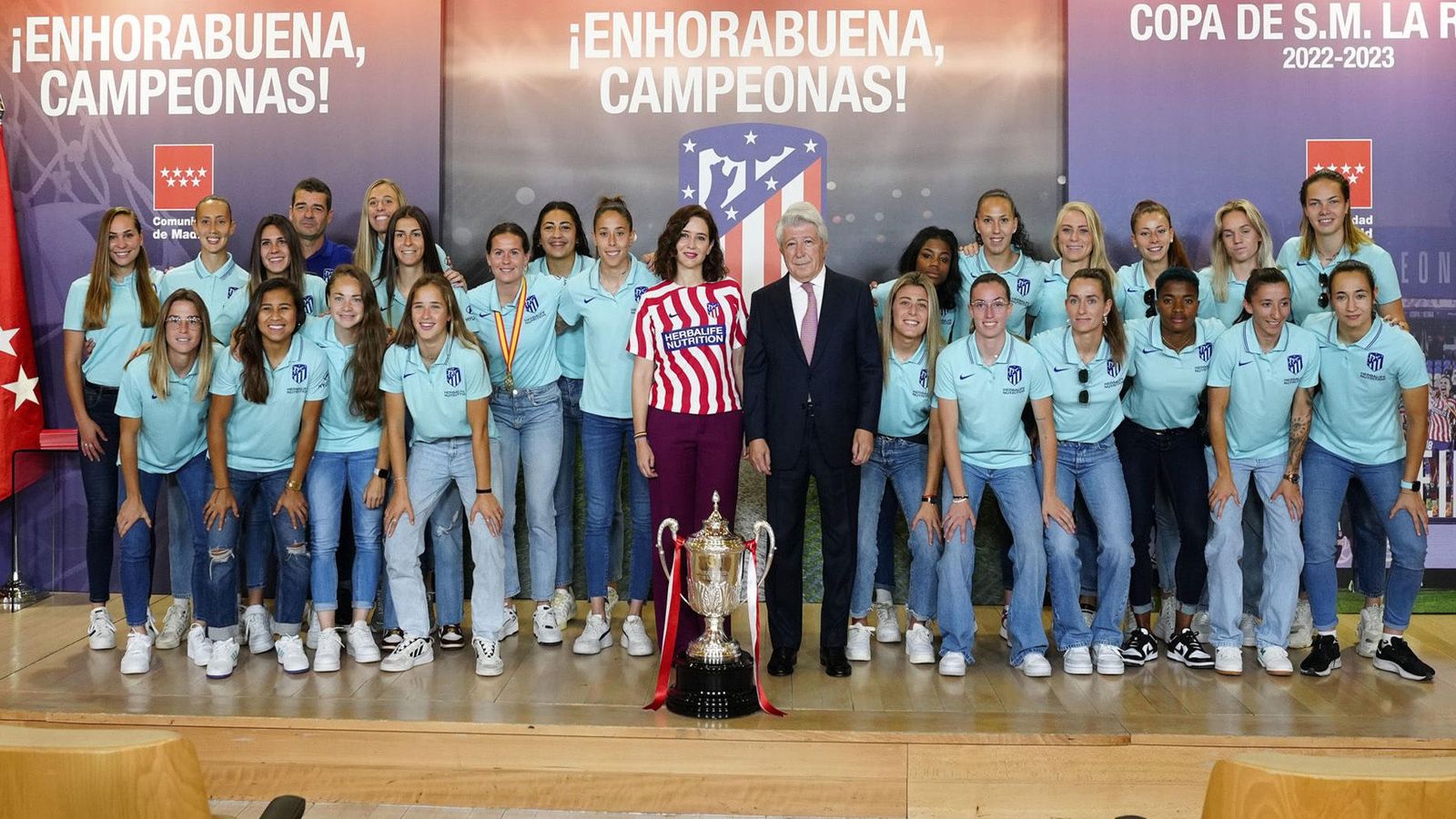 Ayuso y Almeida reciben al Atlético, campeón de la Copa de la Reina