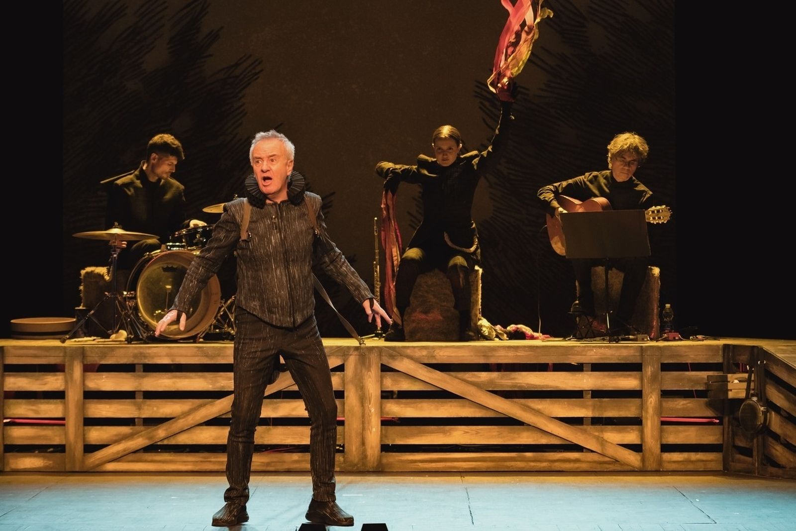 Carlos Hipólito en una escena de la obra 'Burro'