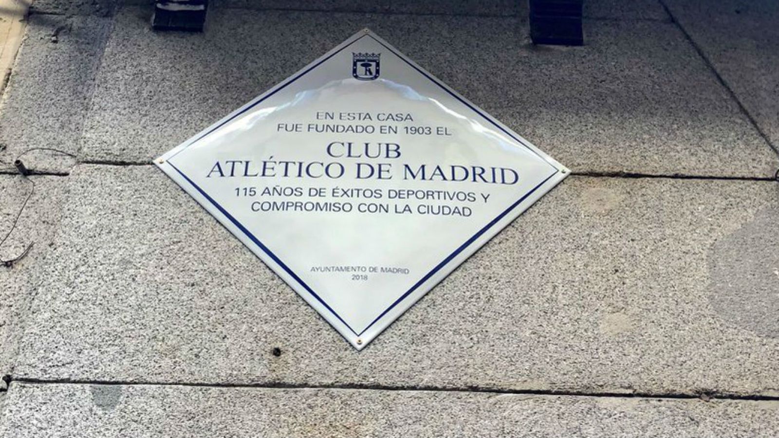 Placa conmemorativa