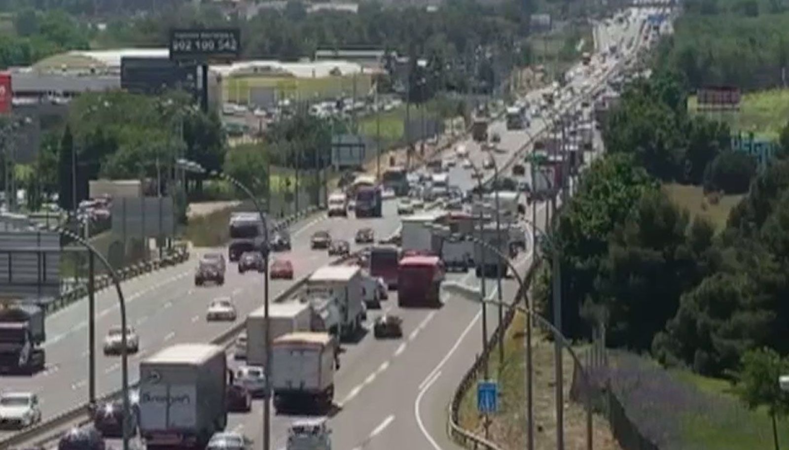Arranca la operación salida en Madrid por el puente de San Isidro