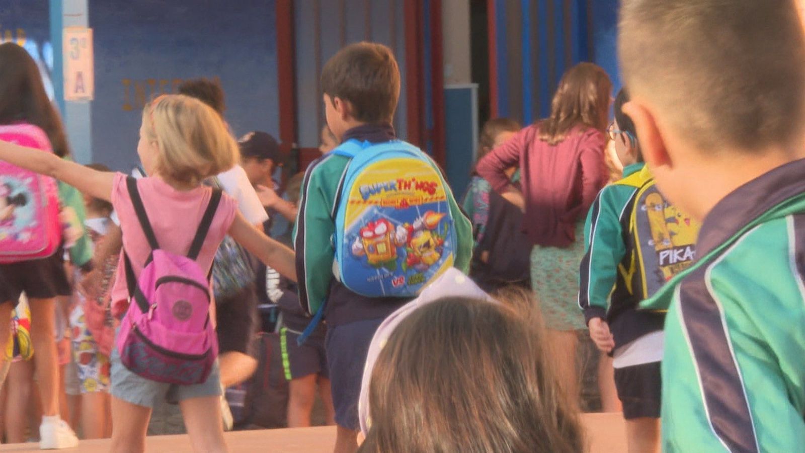 La 'vuelta al cole' comienza en Madrid con récord de nuevos docentes y más inversión