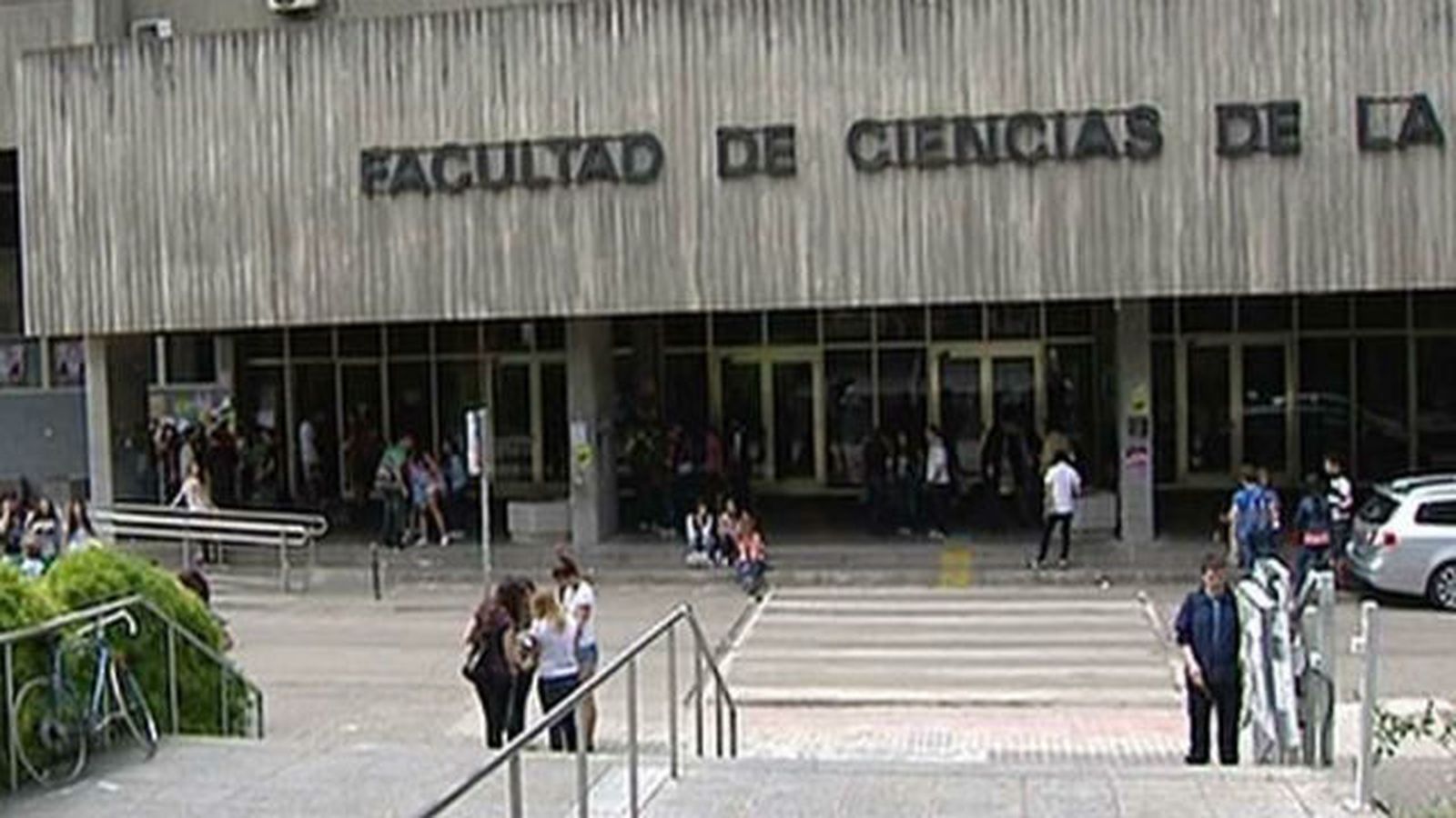 El Rector de la Complutense pide bajar tasas y que los másteres cuesten igual que los grados
