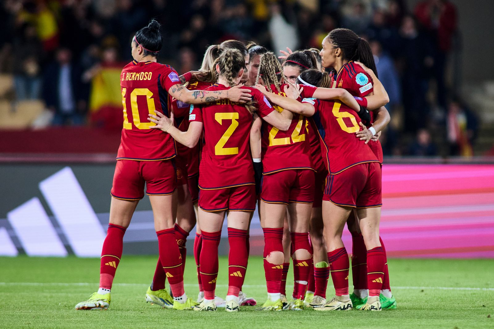 Selección femenina de fútbol