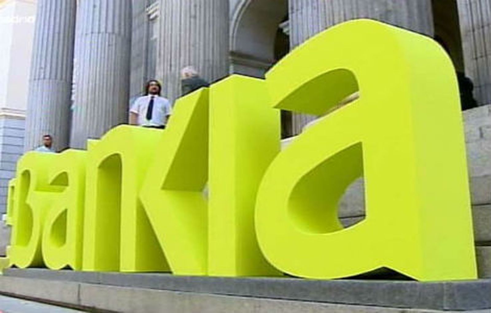 Bankia y el conjunto del sector lastran el IBEX un 2,58 %