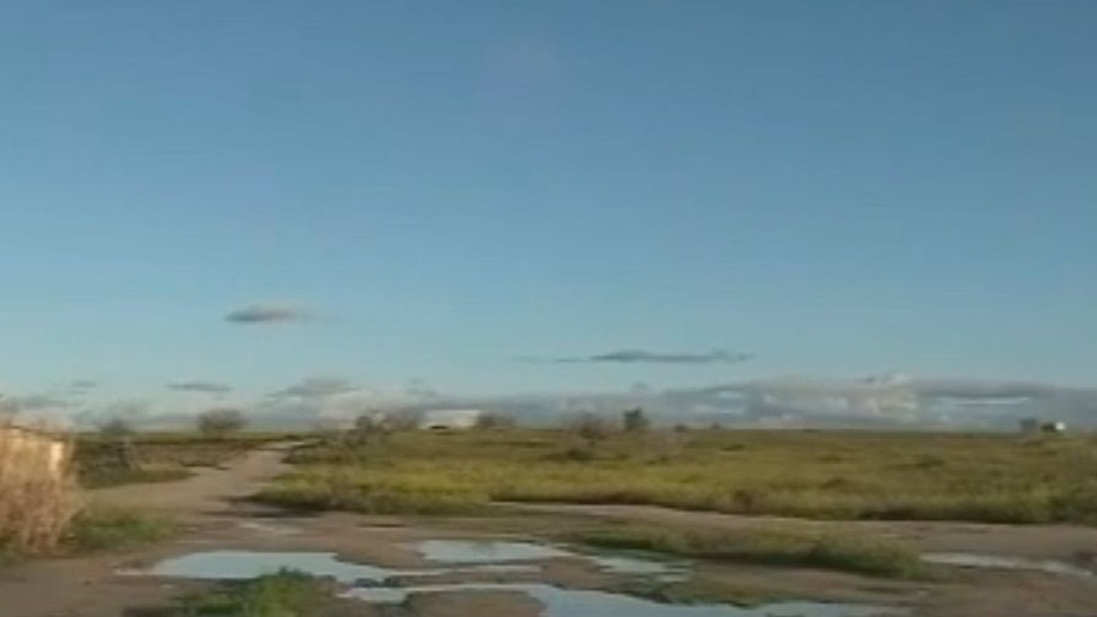 Los vecinos de El Álamo ante el constante ruido de las avionetas