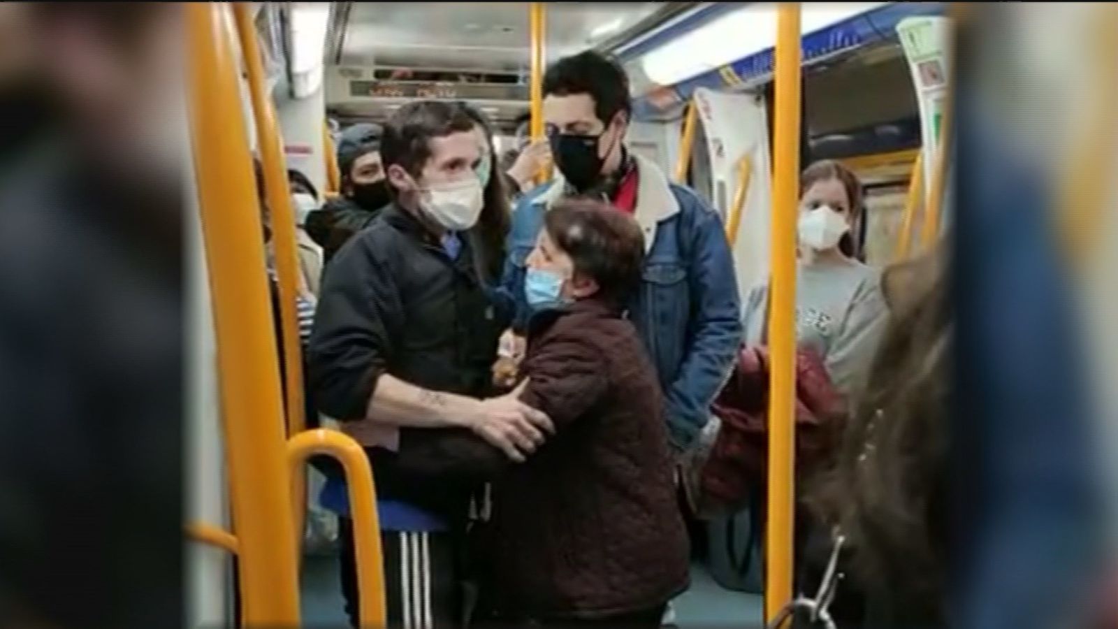 Bronca en el Metro de Madrid a cuenta de las mascarillas