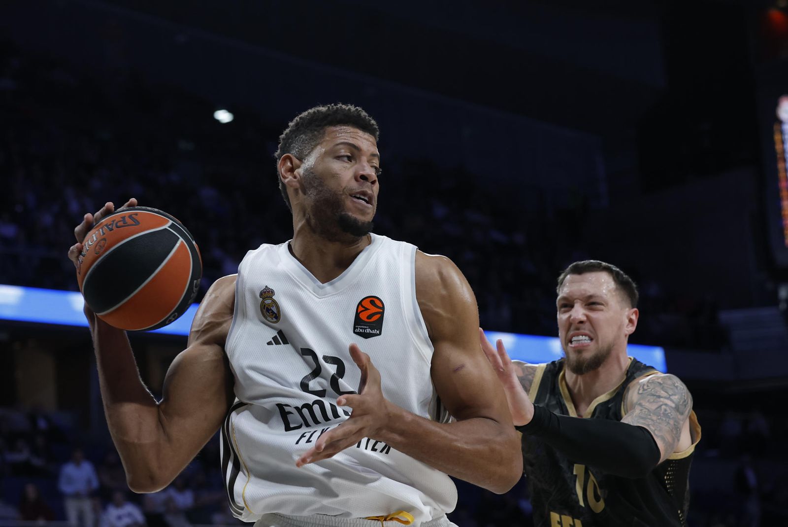 Tavares ante el Mónaco