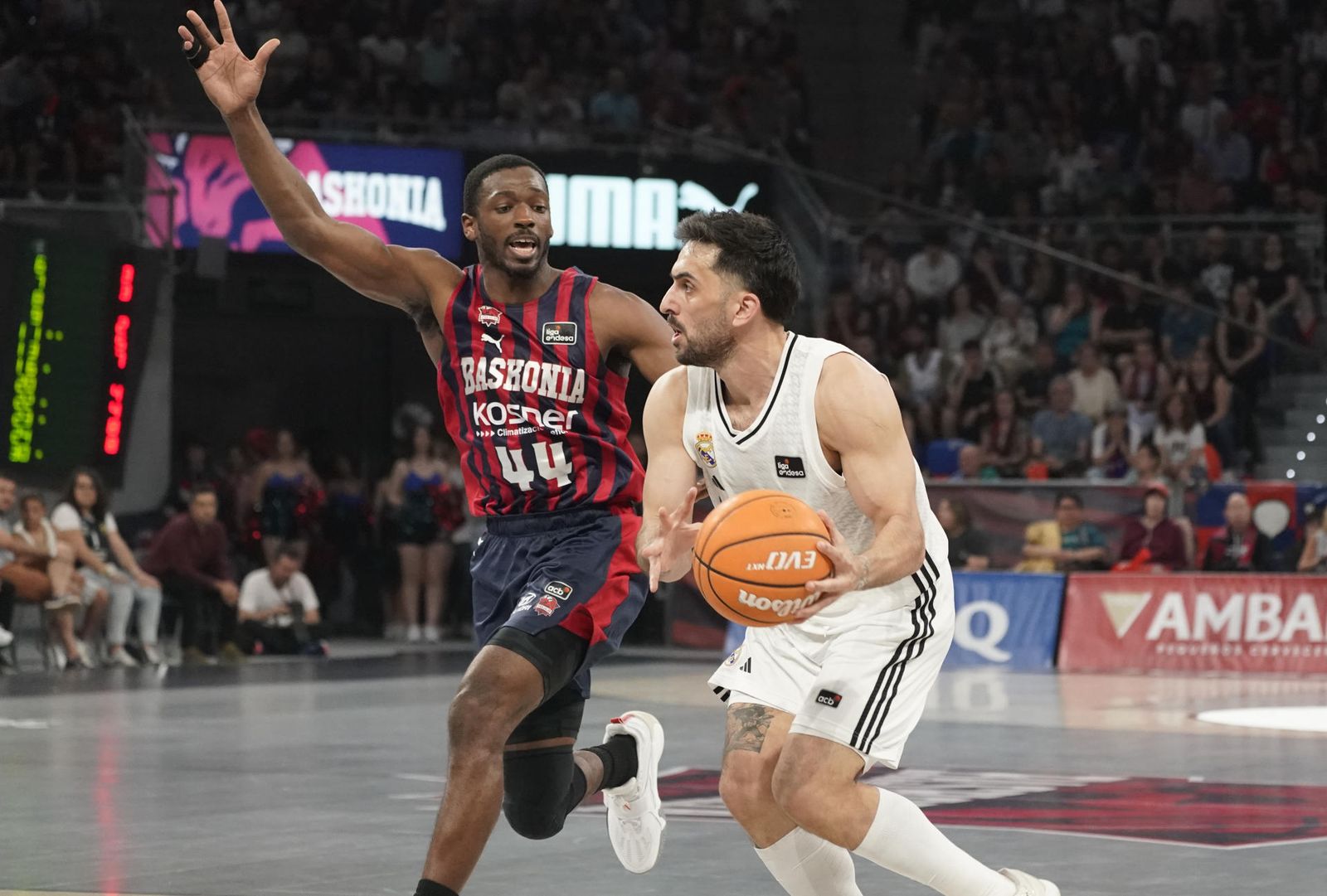 Campazzo ante el Baskonia