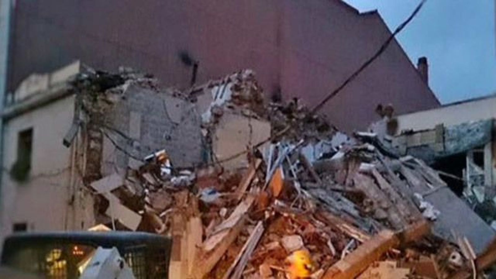 Once heridos leves por una explosión  en un edificio de Begues (Barcelona)