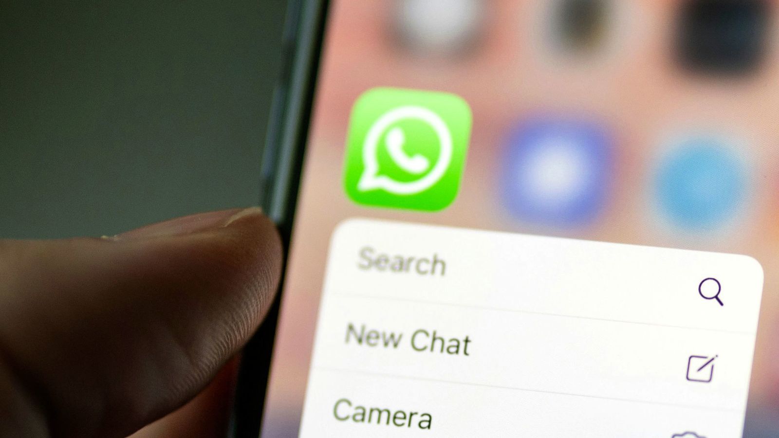 Aplicación de WhatsApp en un teléfono móvil