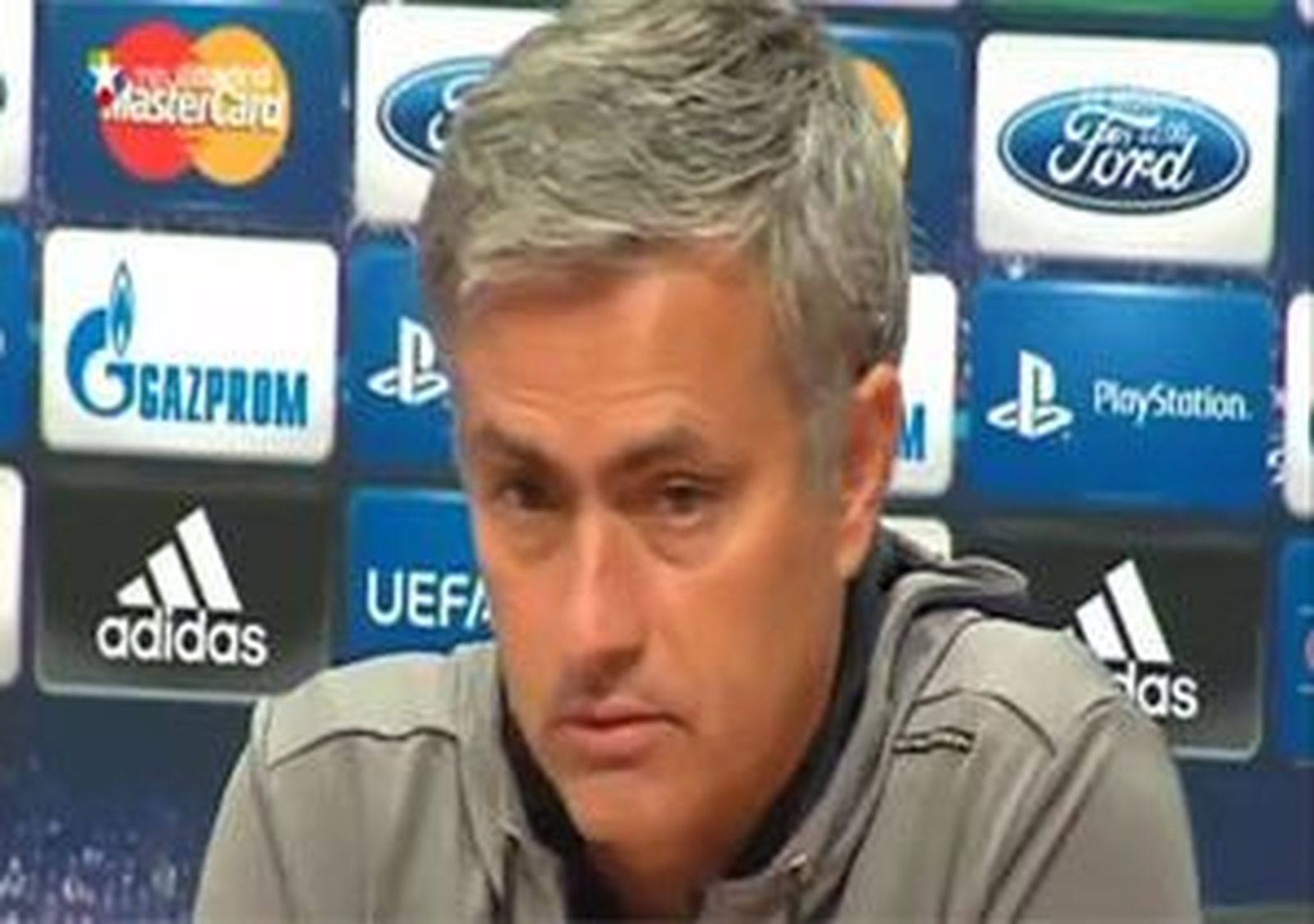 Mourinho: "Tras el banquillo del City Ramos está perfecto"