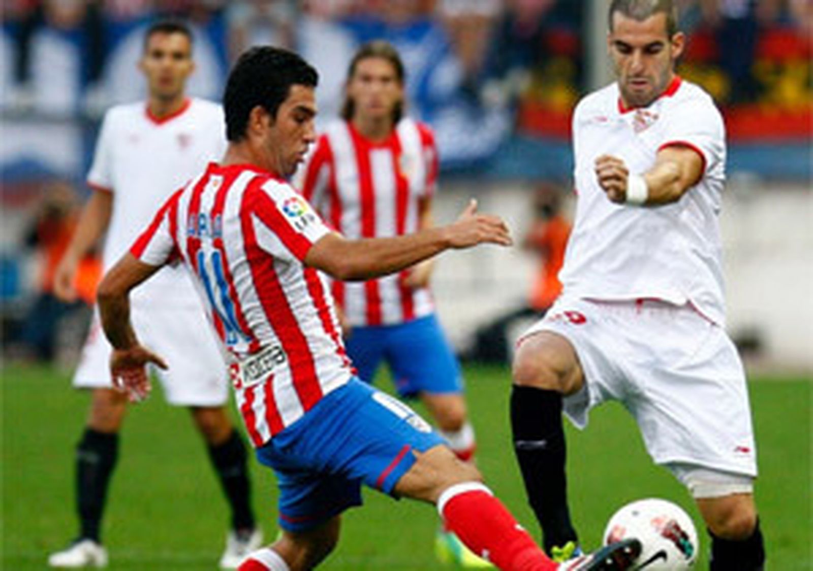 Lance del encuentro entre Atlético de Madrid y Sevilla