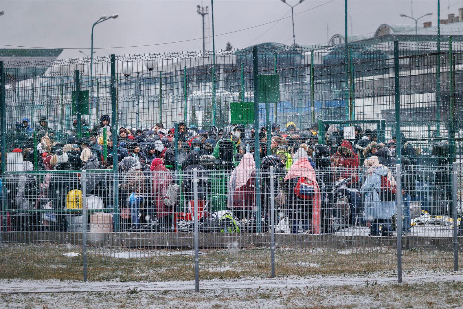 Refugiados ucranianos en la frontera polaca