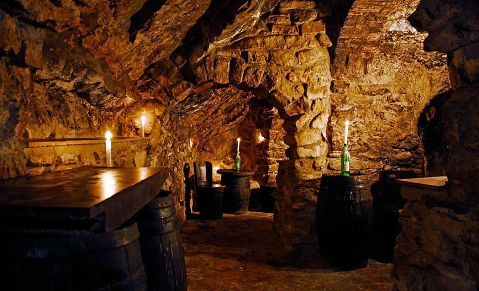 Las Cuevas de El Molar