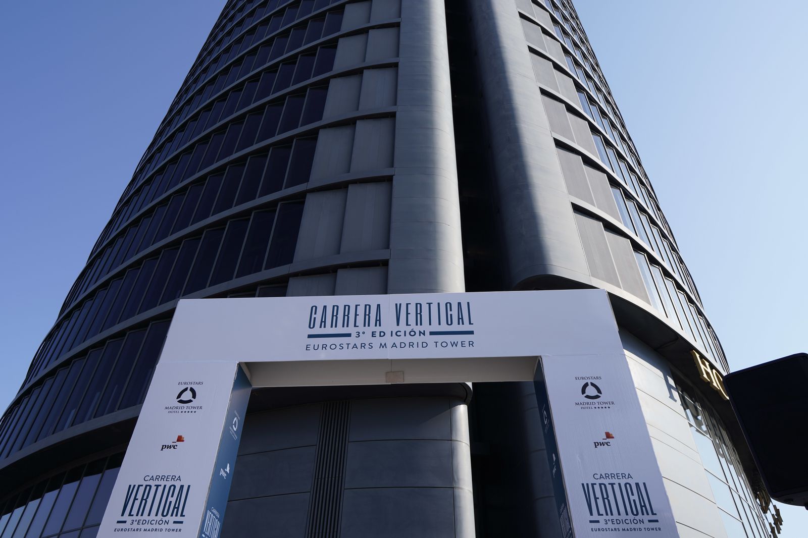 El Eurostars Madrid Tower 5*