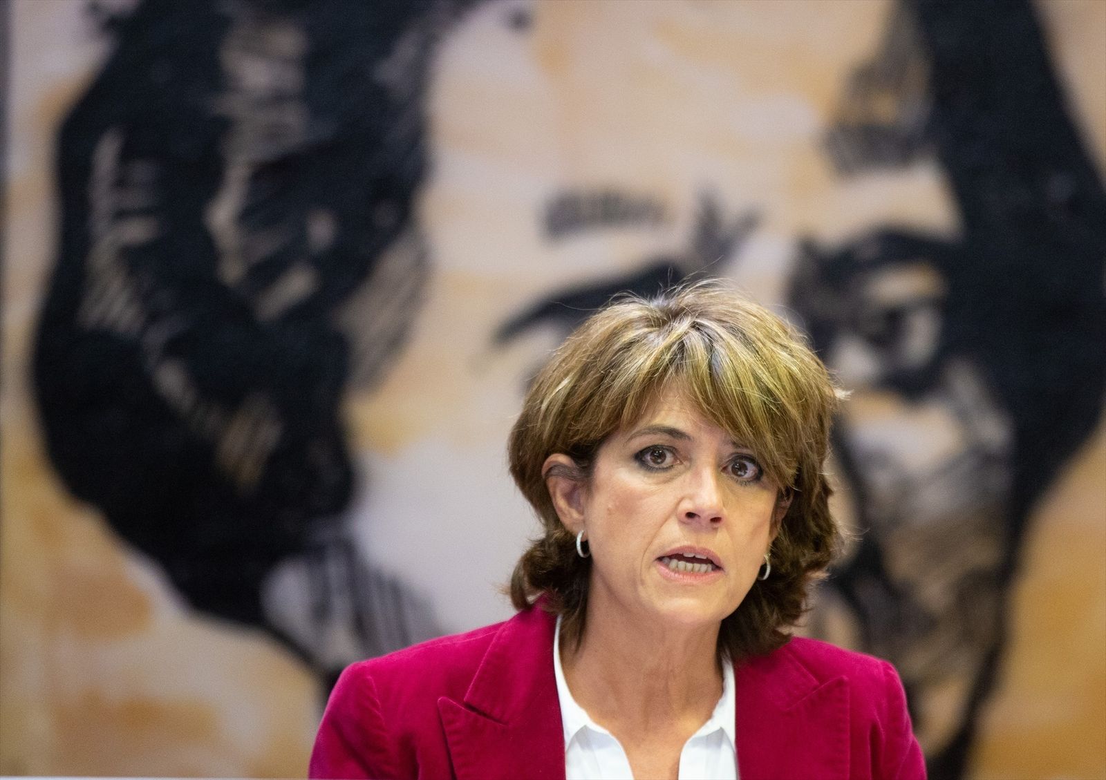 Palo para Dolores Delgado