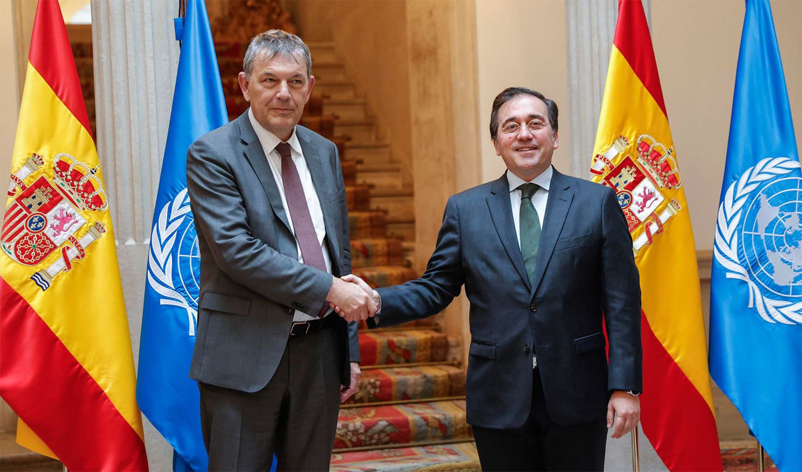 El Comisionado General de UNRWA, Philippe Lazzarini con el ministro de Asuntos Exteriores, José Manuel Albares