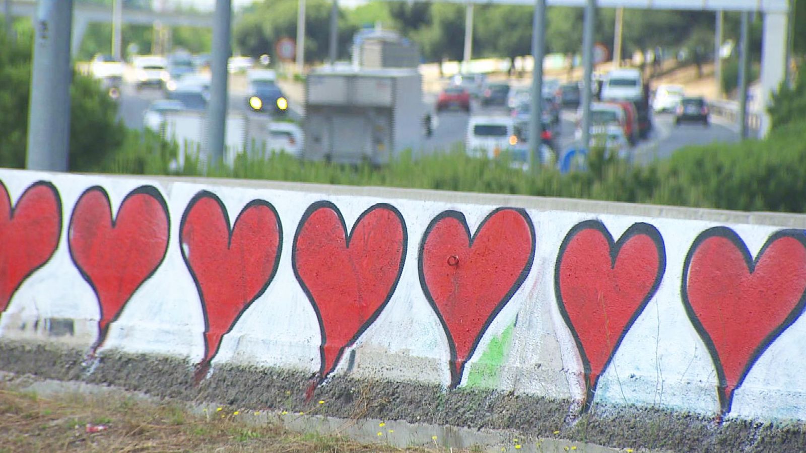 Madrid limpiará durante dos meses los grafitis de los muros y paredes de la M30