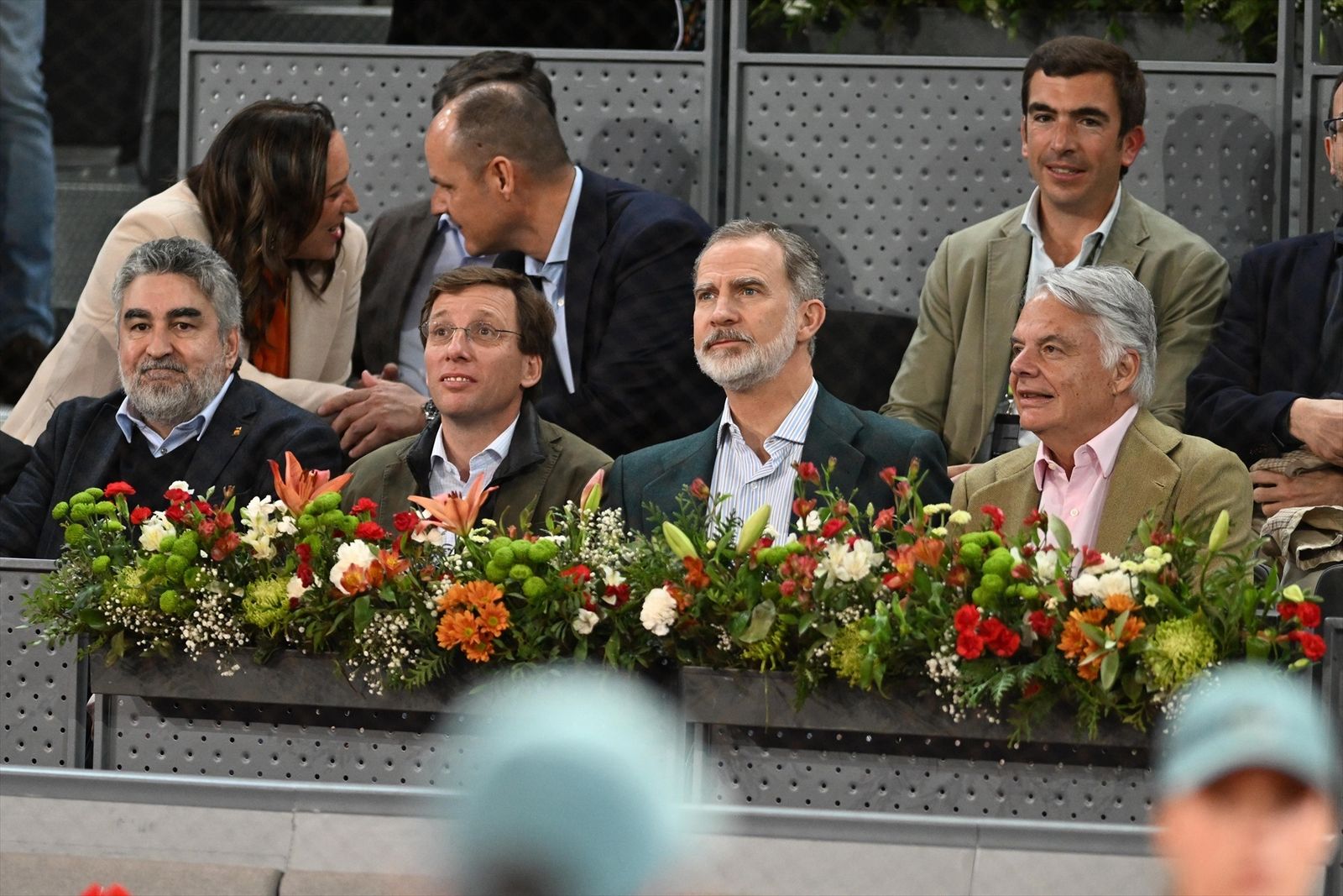 El rey Felipe VI, junto a Almeida, asistiendo al partido de Nadal en el Mutua Madrid Open de Tenis