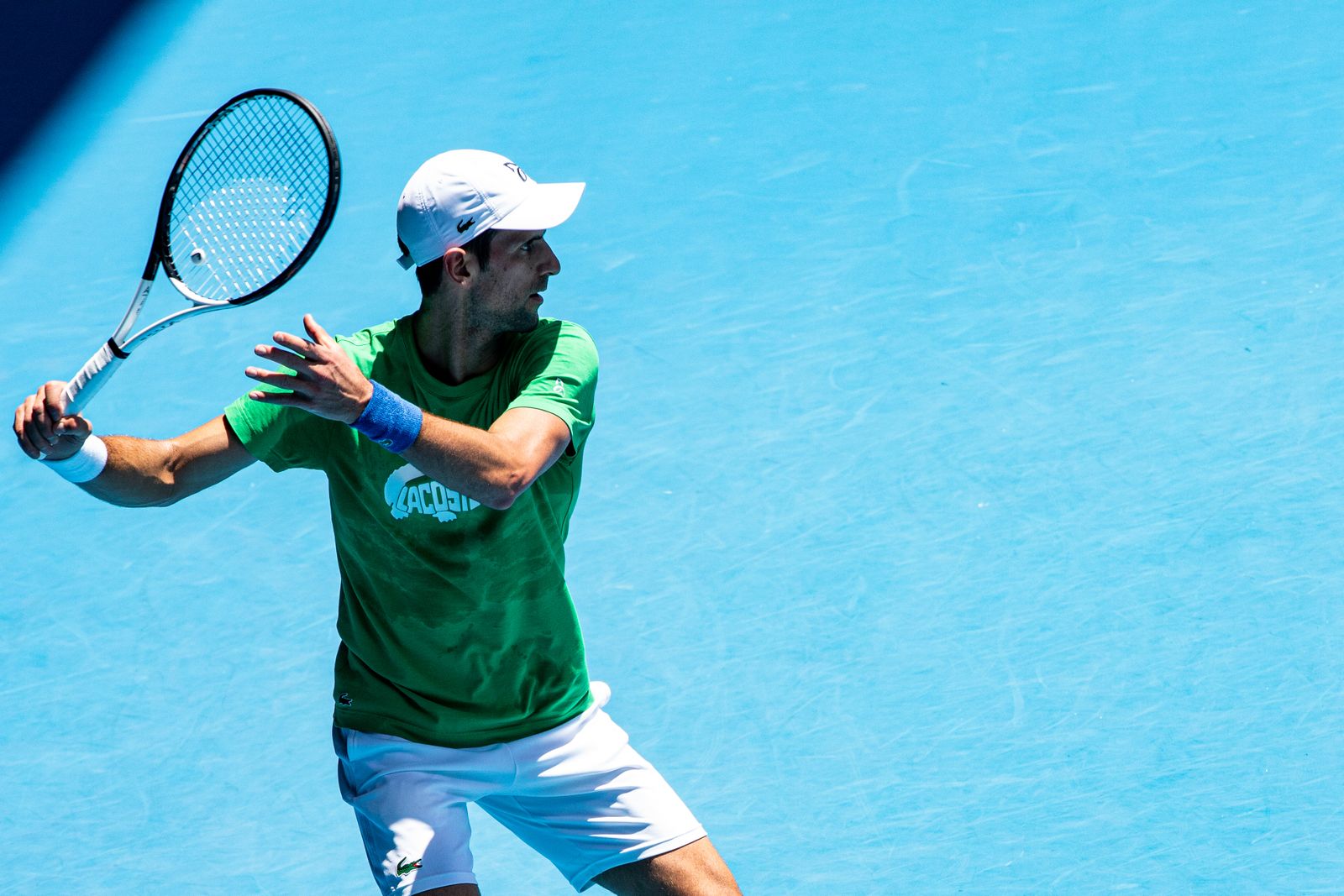 Novak Djokovic con el patrocinio de Lacoste