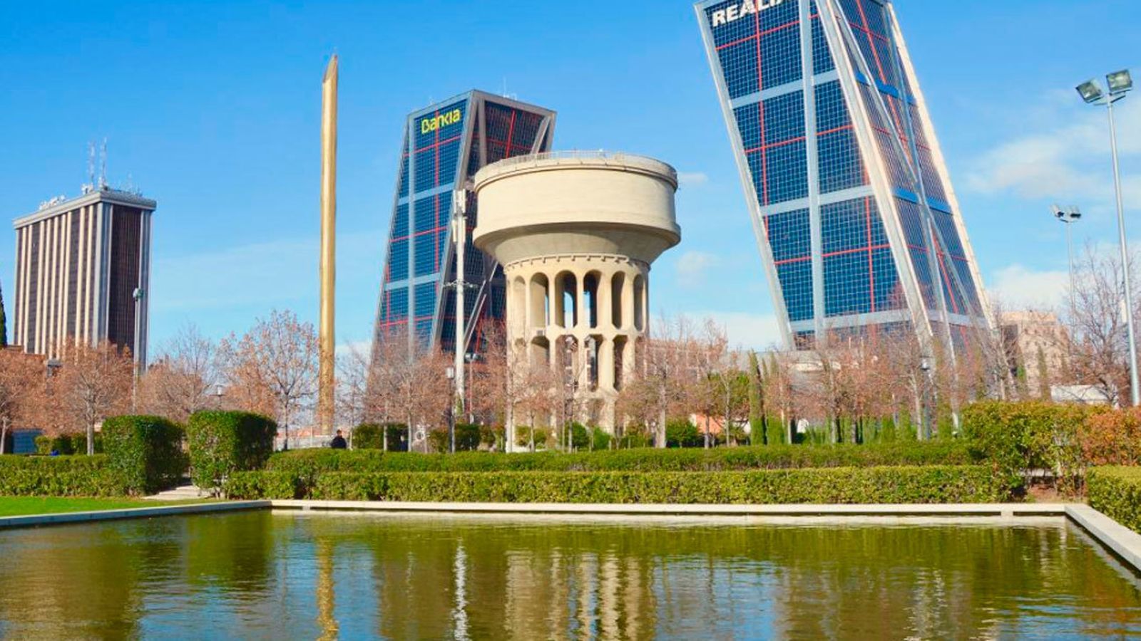 Claves para optar a 24 puestos de trabajo en el Canal de Isabel II